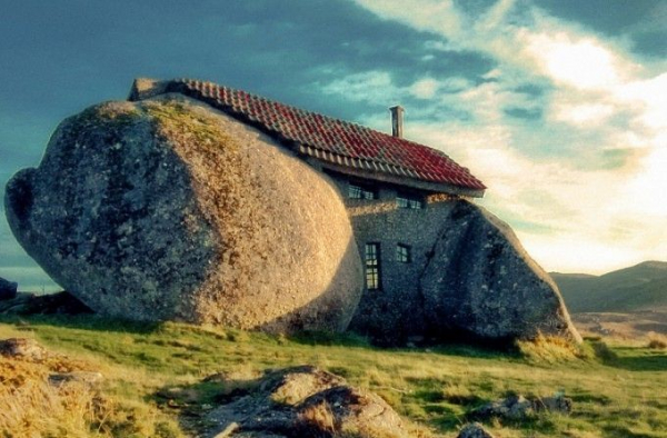 Фантастические здания и где они &laquo;обитают&raquo;: 12 необычных строений мира